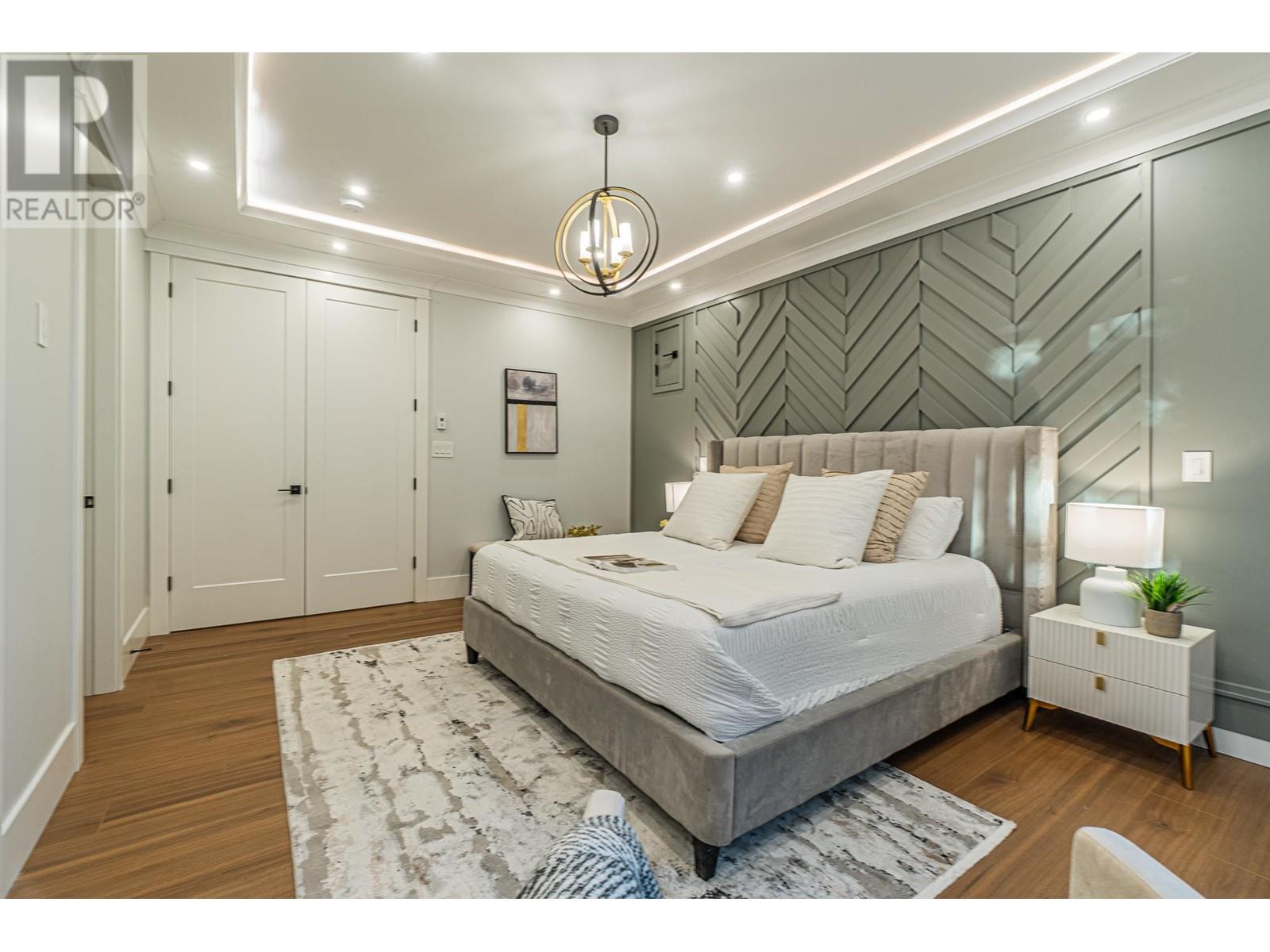 Listing Picture 16 of 31 : 11080 KING ROAD, Richmond / 烈治文 - 魯藝地產 Yvonne Lu Group - MLS Medallion Club Member