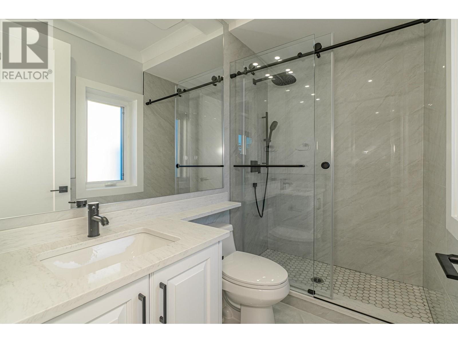 Listing Picture 23 of 31 : 11080 KING ROAD, Richmond / 烈治文 - 魯藝地產 Yvonne Lu Group - MLS Medallion Club Member