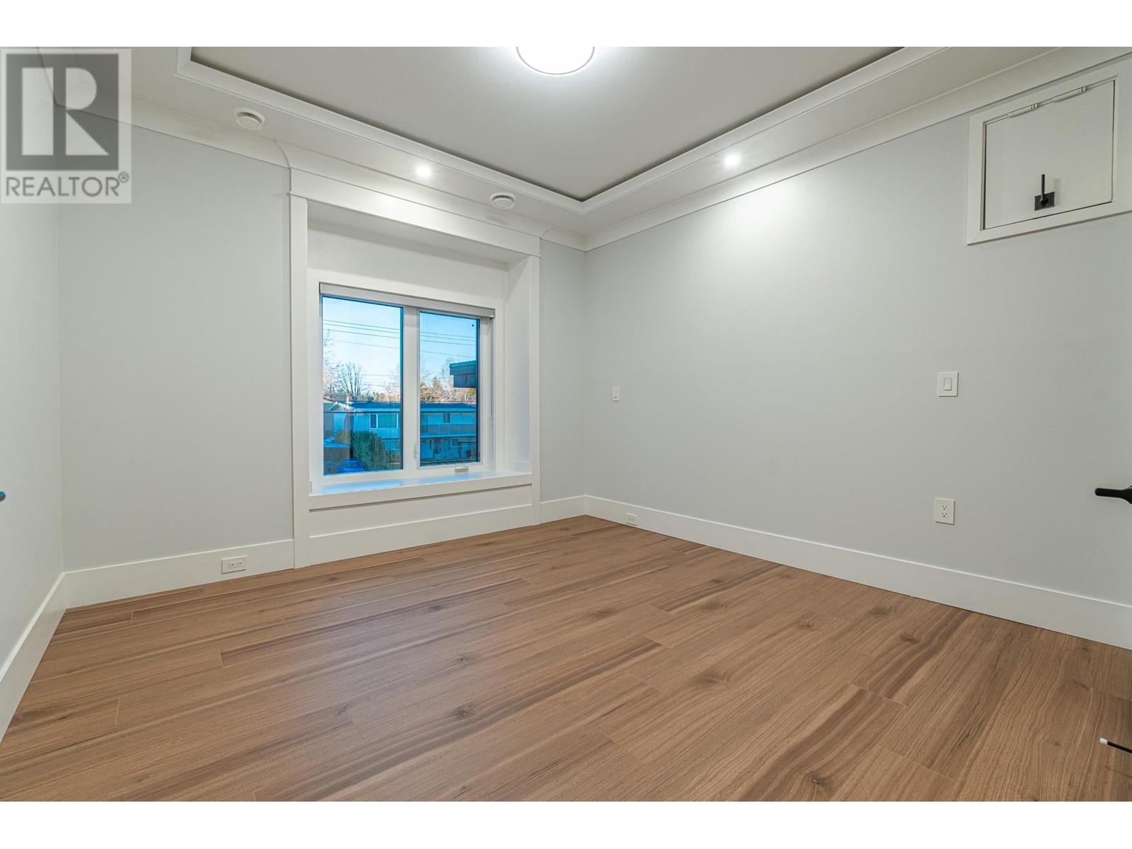 Listing Picture 24 of 31 : 11080 KING ROAD, Richmond / 烈治文 - 魯藝地產 Yvonne Lu Group - MLS Medallion Club Member