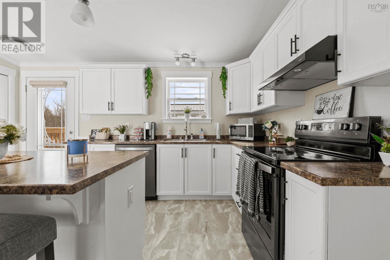 25 Bridgeview Drive, Murray Siding, Nova Scotia  B6L 3B5 - Photo 2 - 202500781