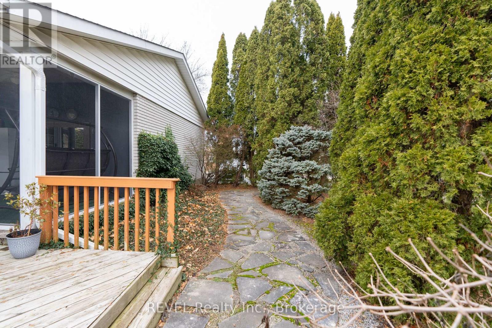 237 Riverview Boulevard, St. Catharines, Ontario  L2T 3N2 - Photo 35 - X11921851