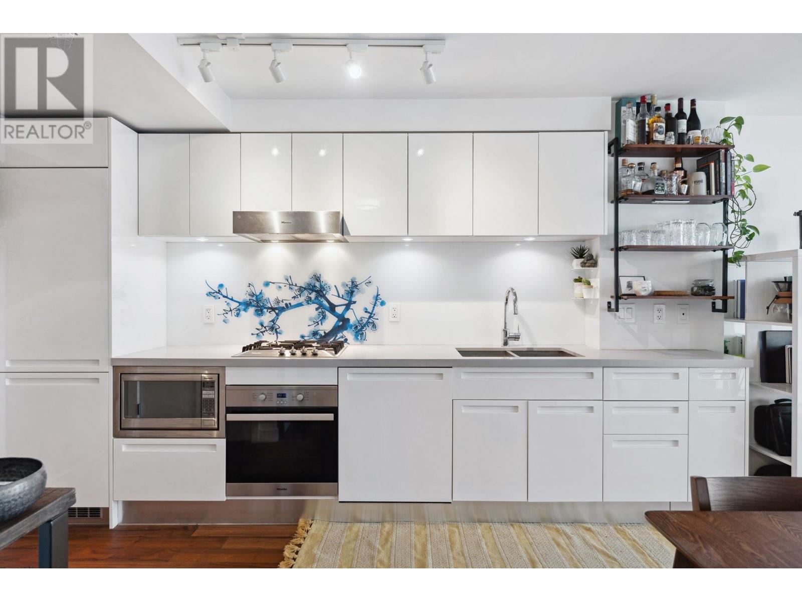 1510 188 Keefer Street, Vancouver, British Columbia  V6A 0E3 - Photo 1 - R2955793
