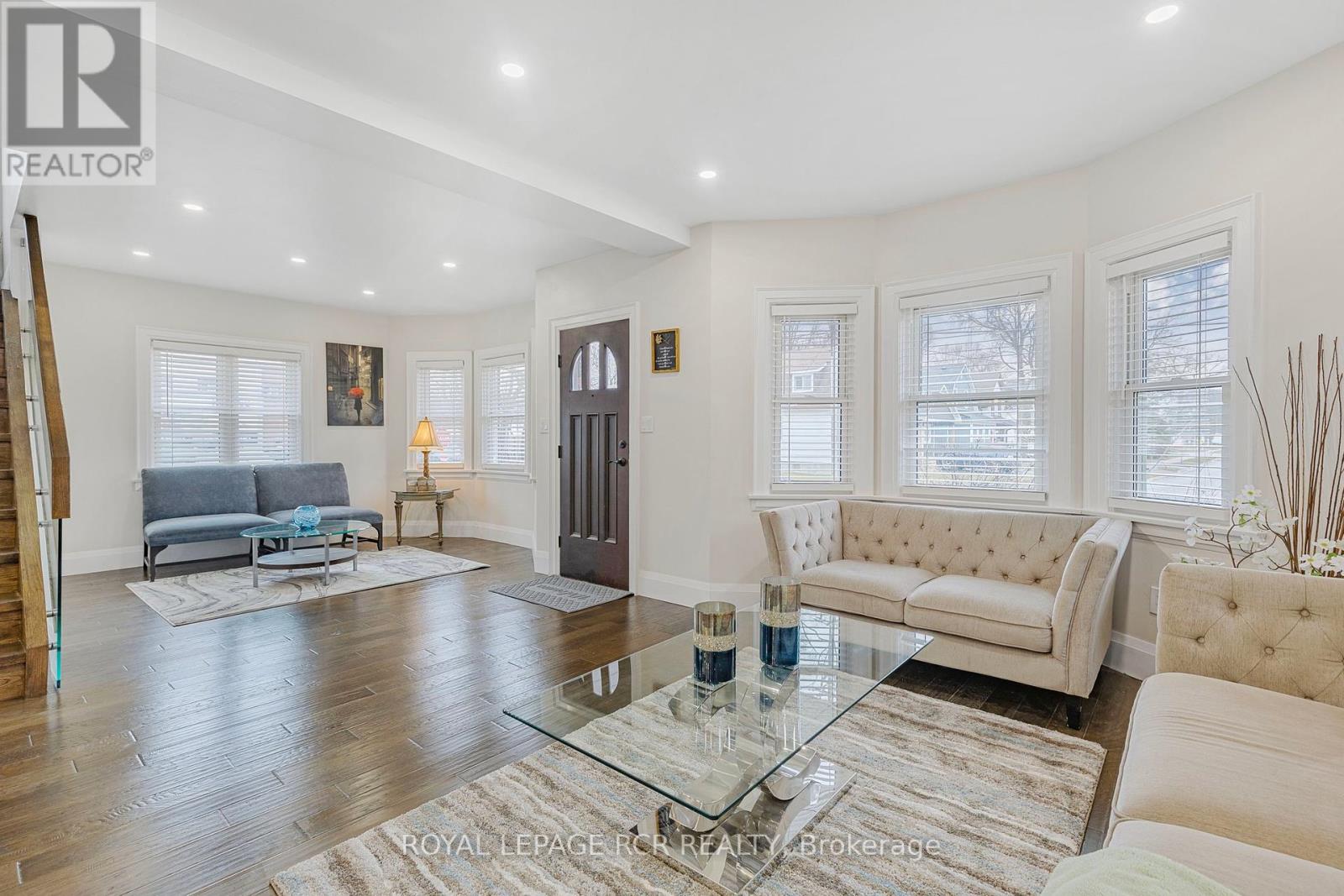 100 Harrison Avenue, Aurora, Ontario  L4G 1E3 - Photo 4 - N11920847