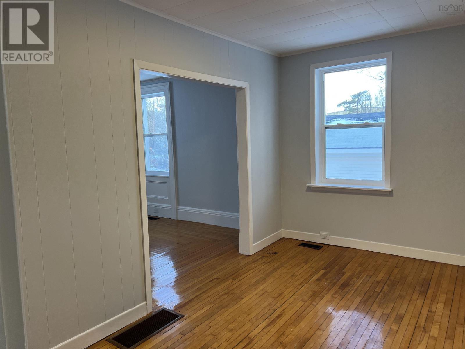 6240 Stellarton Trafalgar Road, Stellarton, Nova Scotia  B0K 1S0 - Photo 11 - 202500800