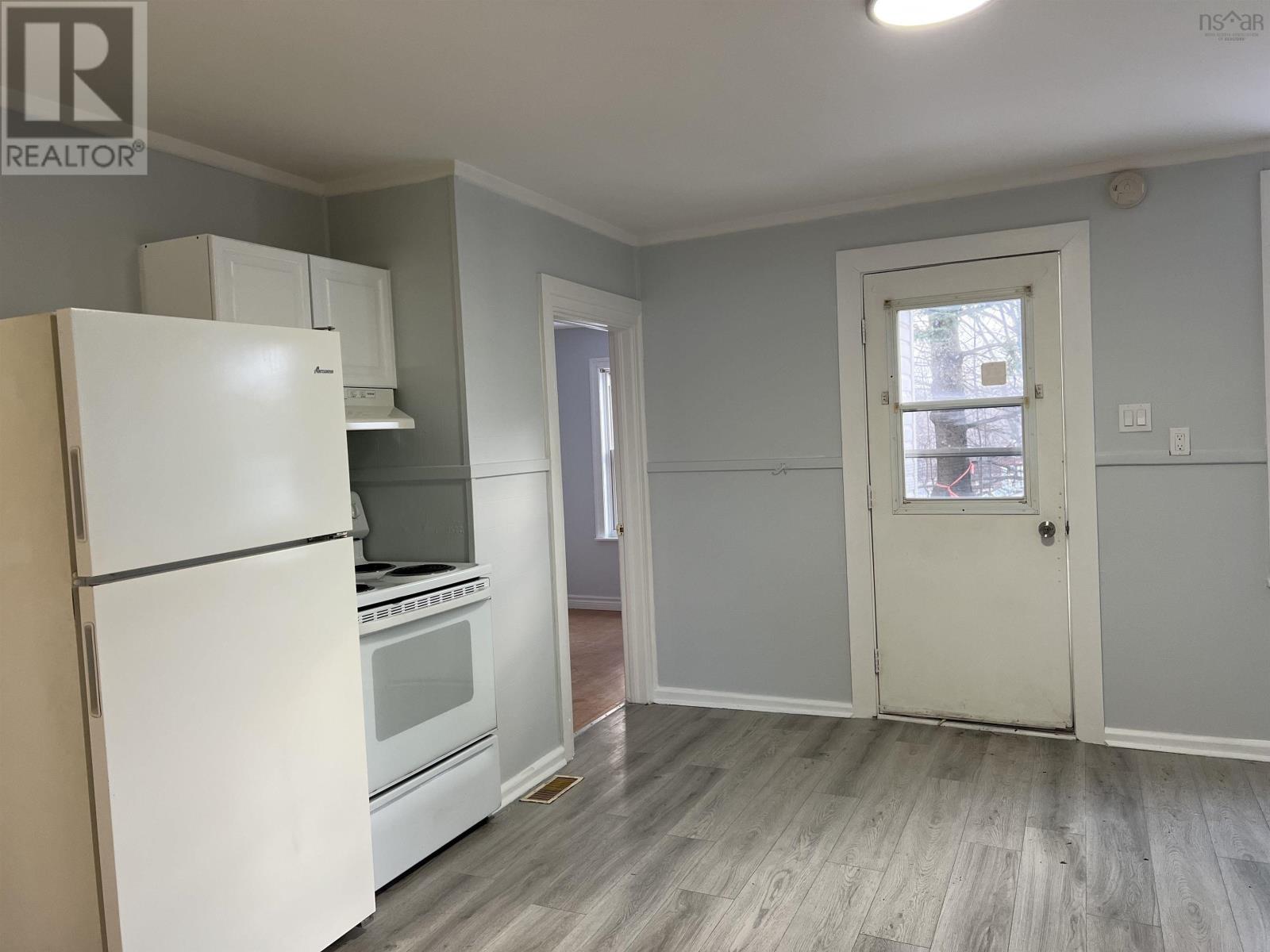 6240 Stellarton Trafalgar Road, Stellarton, Nova Scotia  B0K 1S0 - Photo 5 - 202500800