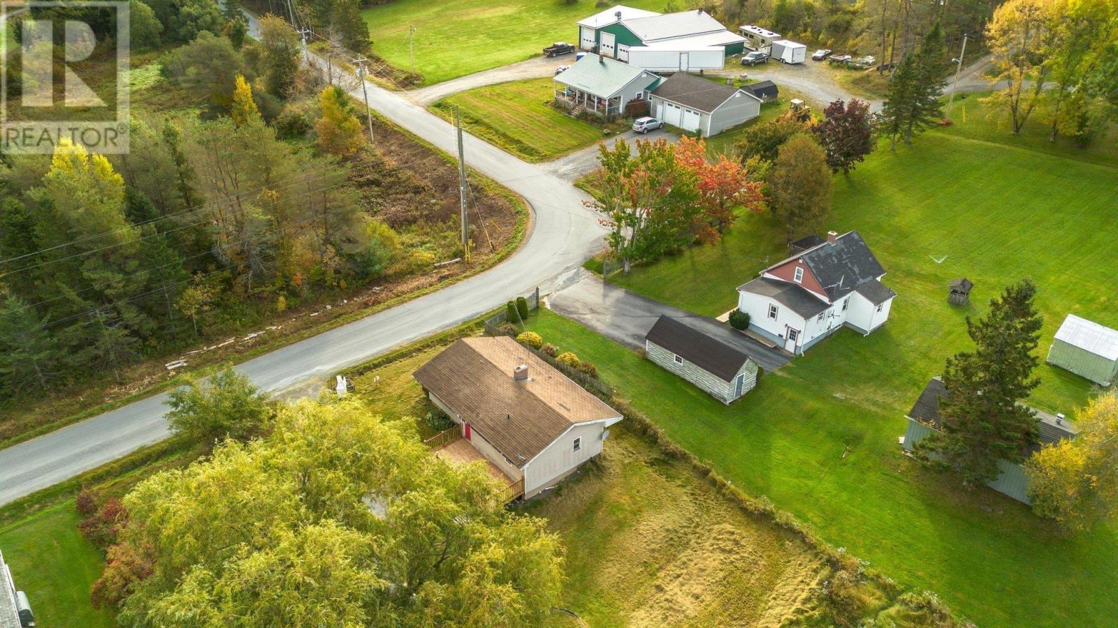 61 Dunlop Road, Brooklyn, Nova Scotia  B0N 2A0 - Photo 32 - 202500802