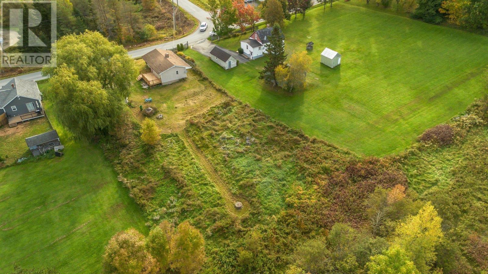 61 Dunlop Road, Brooklyn, Nova Scotia  B0N 2A0 - Photo 35 - 202500802