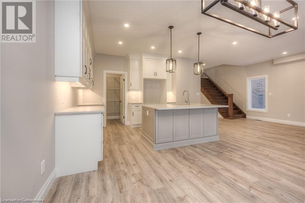 63 Weymouth Street, Elmira, Ontario  N3B 0E4 - Photo 8 - 40688457