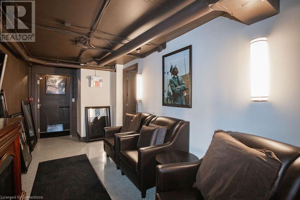 2082 Pine Street, Burlington, Ontario  L7R 0A5 - Photo 20 - 40690166
