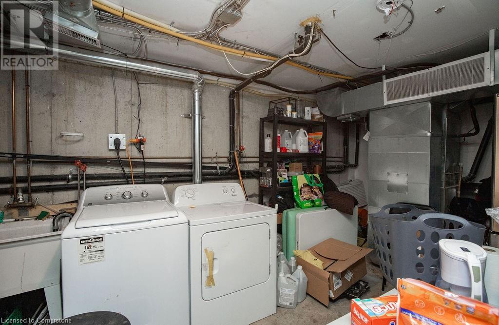 2082 Pine Street, Burlington, Ontario  L7R 0A5 - Photo 21 - 40690166
