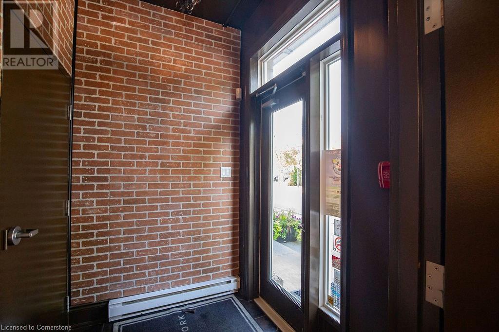 2082 Pine Street, Burlington, Ontario  L7R 0A5 - Photo 22 - 40690166