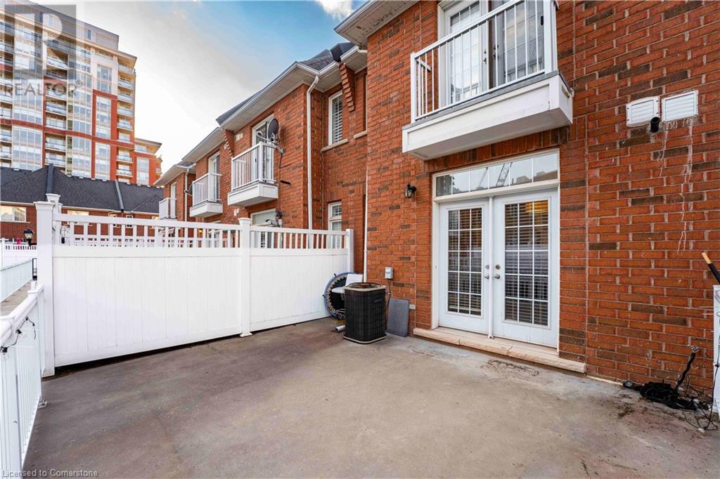 2082 Pine Street, Burlington, Ontario  L7R 0A5 - Photo 36 - 40690166
