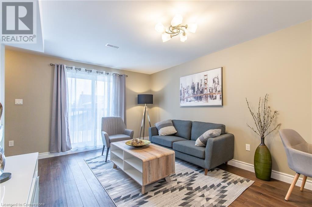 Property at 122 COURTLAND Avenue E Unit# 4 image 3