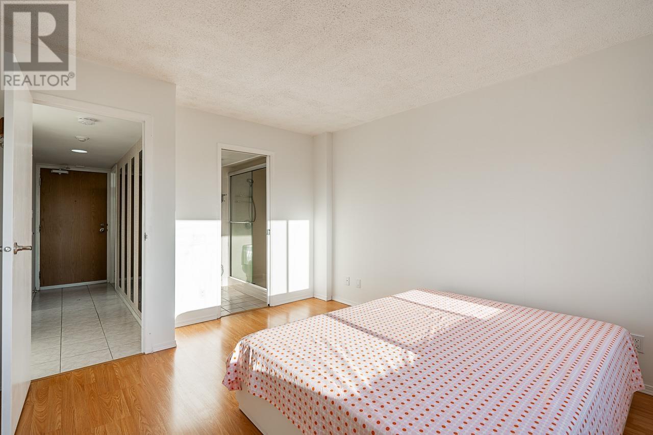 Listing Picture 23 of 28 : 902 6595 BONSOR AVENUE, Burnaby / 本拿比 - 魯藝地產 Yvonne Lu Group - MLS Medallion Club Member