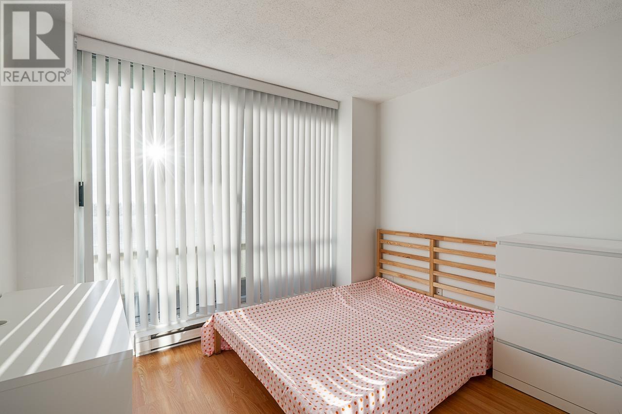 Listing Picture 25 of 28 : 902 6595 BONSOR AVENUE, Burnaby / 本拿比 - 魯藝地產 Yvonne Lu Group - MLS Medallion Club Member