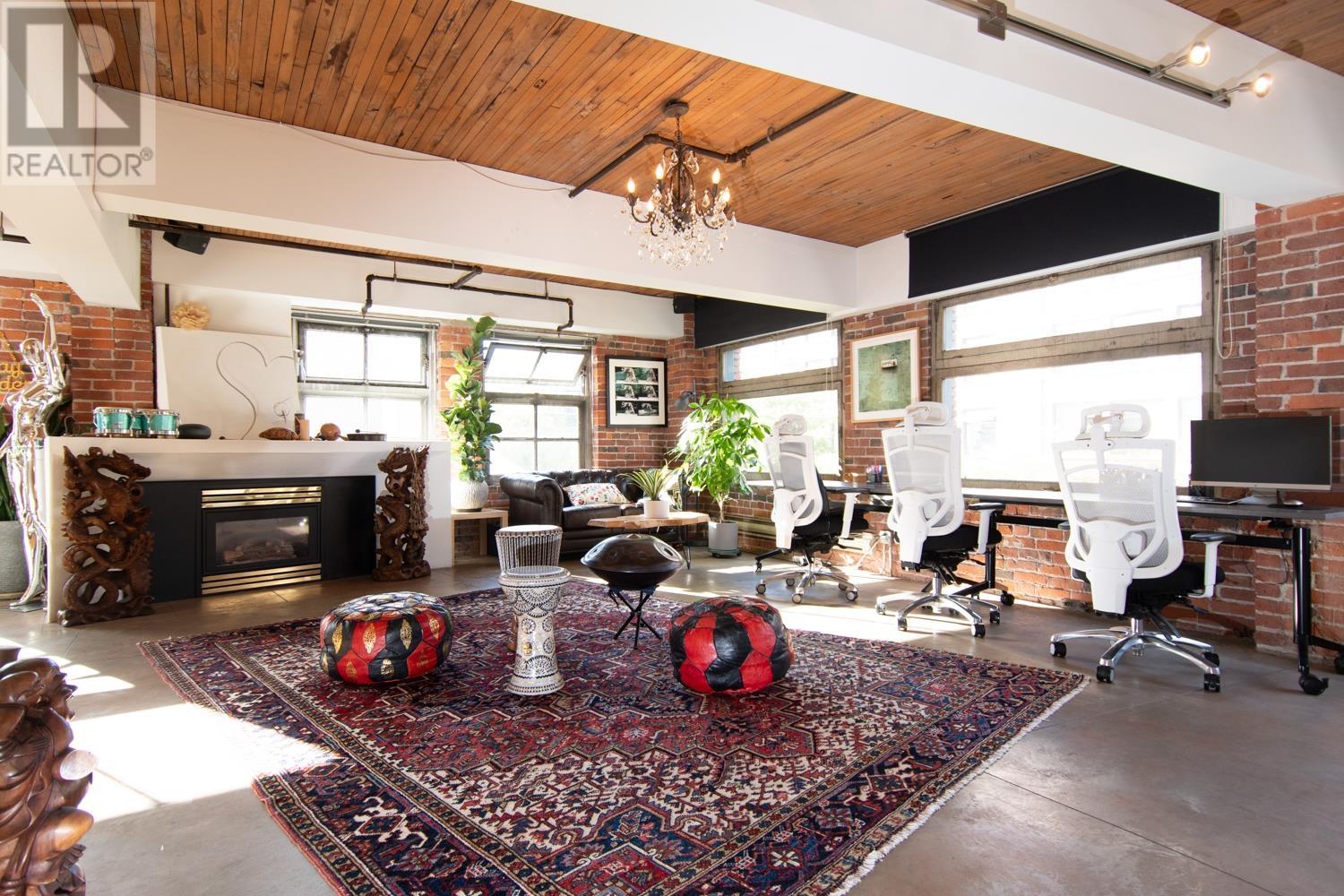 31 120 Powell Street, Vancouver, British Columbia  V6A 1G1 - Photo 1 - R2955902