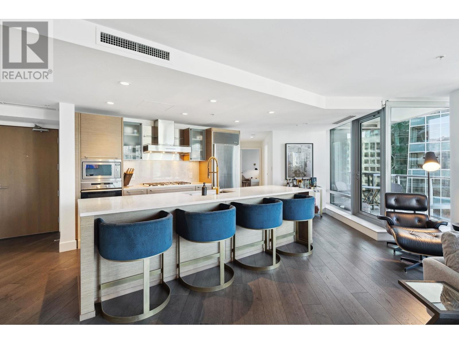 Listing Picture 13 of 34 : 2109 1111 ALBERNI STREET, Vancouver / 溫哥華 - 魯藝地產 Yvonne Lu Group - MLS Medallion Club Member