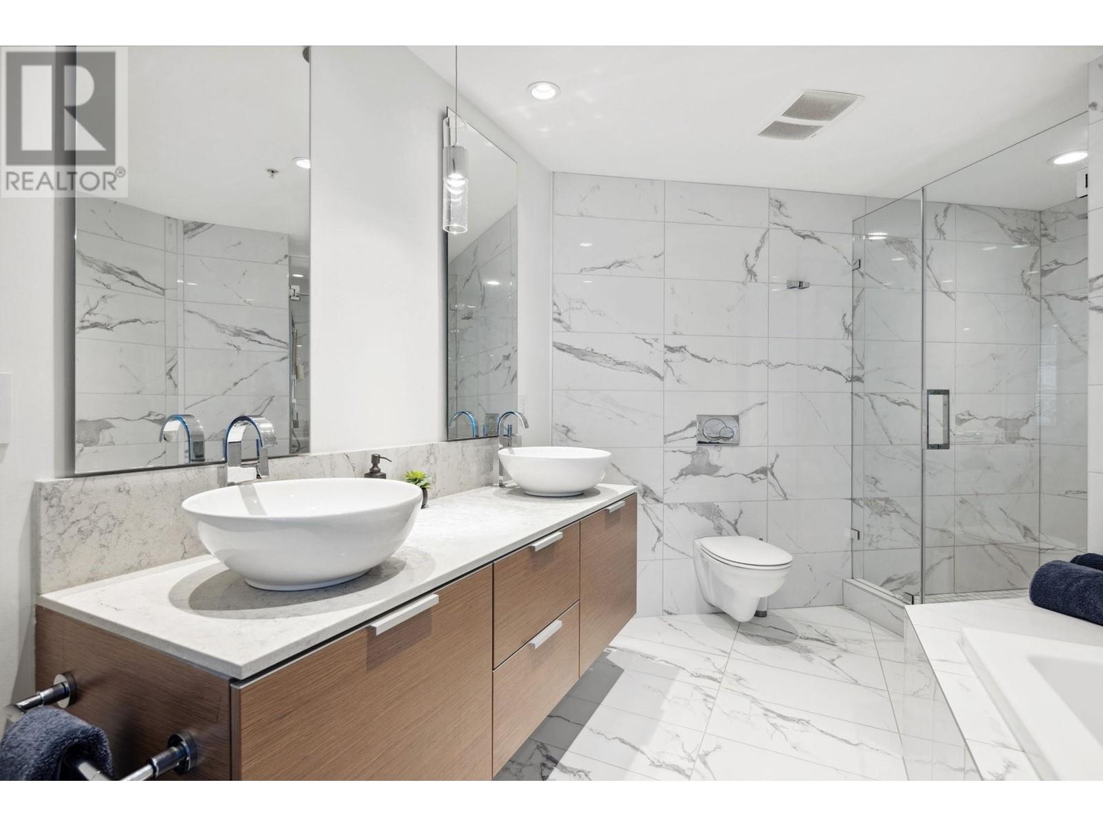 Listing Picture 23 of 34 : 2109 1111 ALBERNI STREET, Vancouver / 溫哥華 - 魯藝地產 Yvonne Lu Group - MLS Medallion Club Member