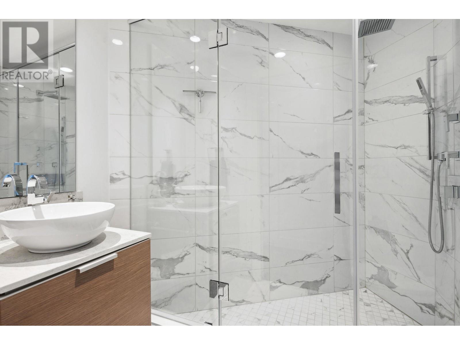 Listing Picture 25 of 34 : 2109 1111 ALBERNI STREET, Vancouver / 溫哥華 - 魯藝地產 Yvonne Lu Group - MLS Medallion Club Member