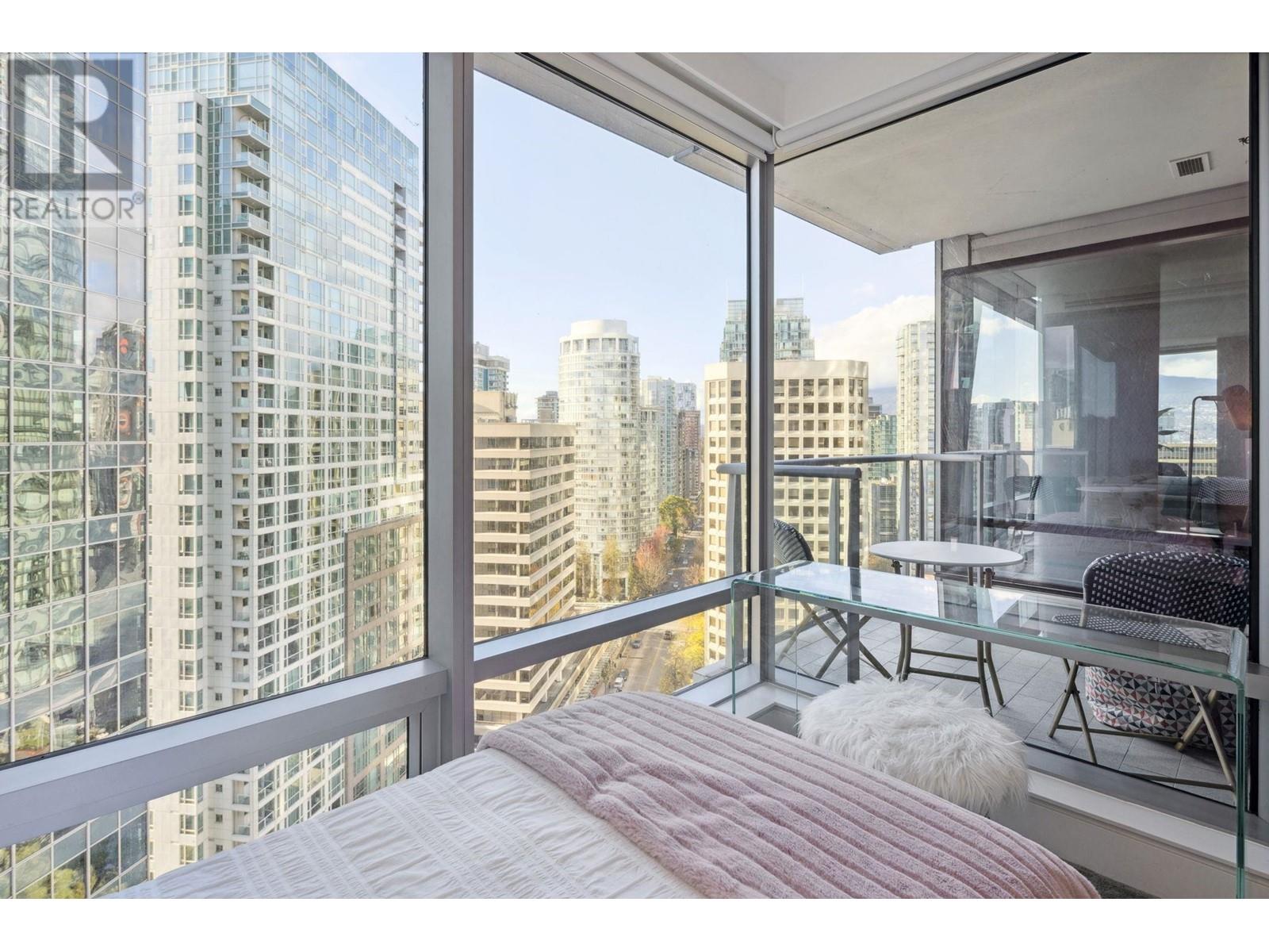 Listing Picture 27 of 34 : 2109 1111 ALBERNI STREET, Vancouver / 溫哥華 - 魯藝地產 Yvonne Lu Group - MLS Medallion Club Member