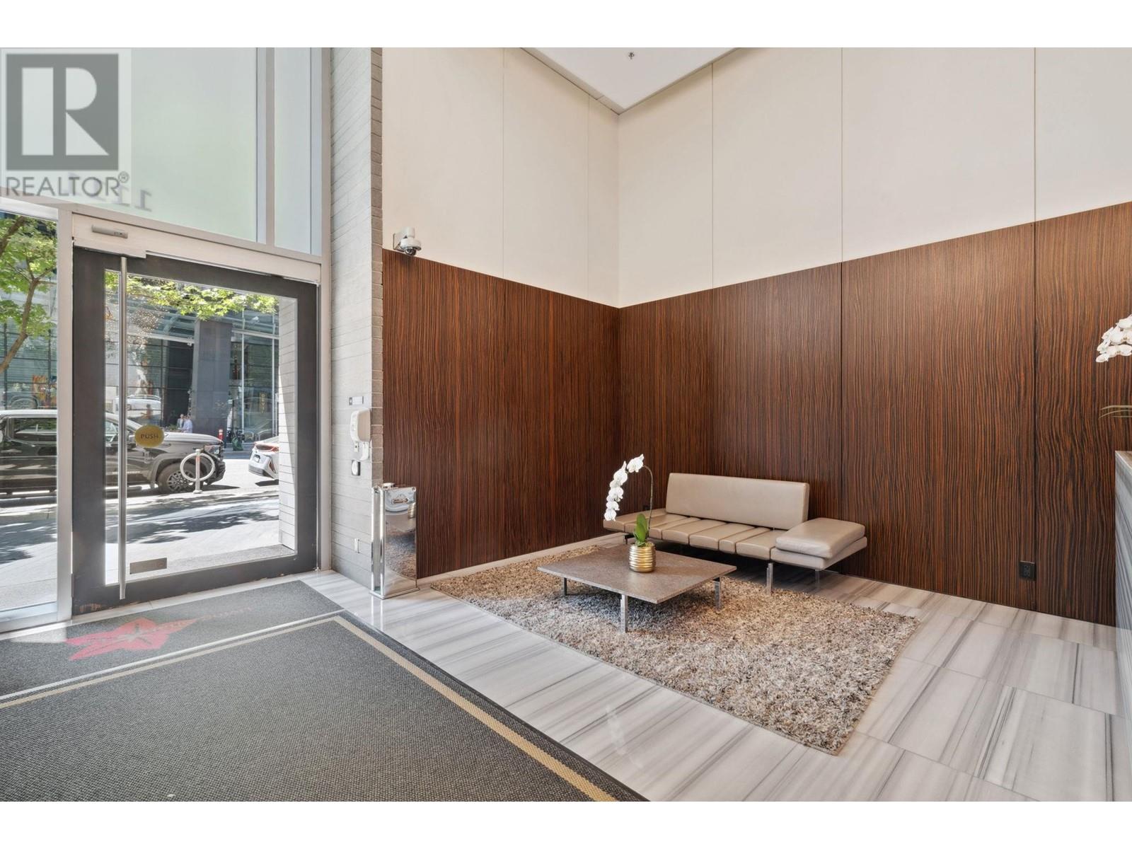 Listing Picture 32 of 34 : 2109 1111 ALBERNI STREET, Vancouver / 溫哥華 - 魯藝地產 Yvonne Lu Group - MLS Medallion Club Member