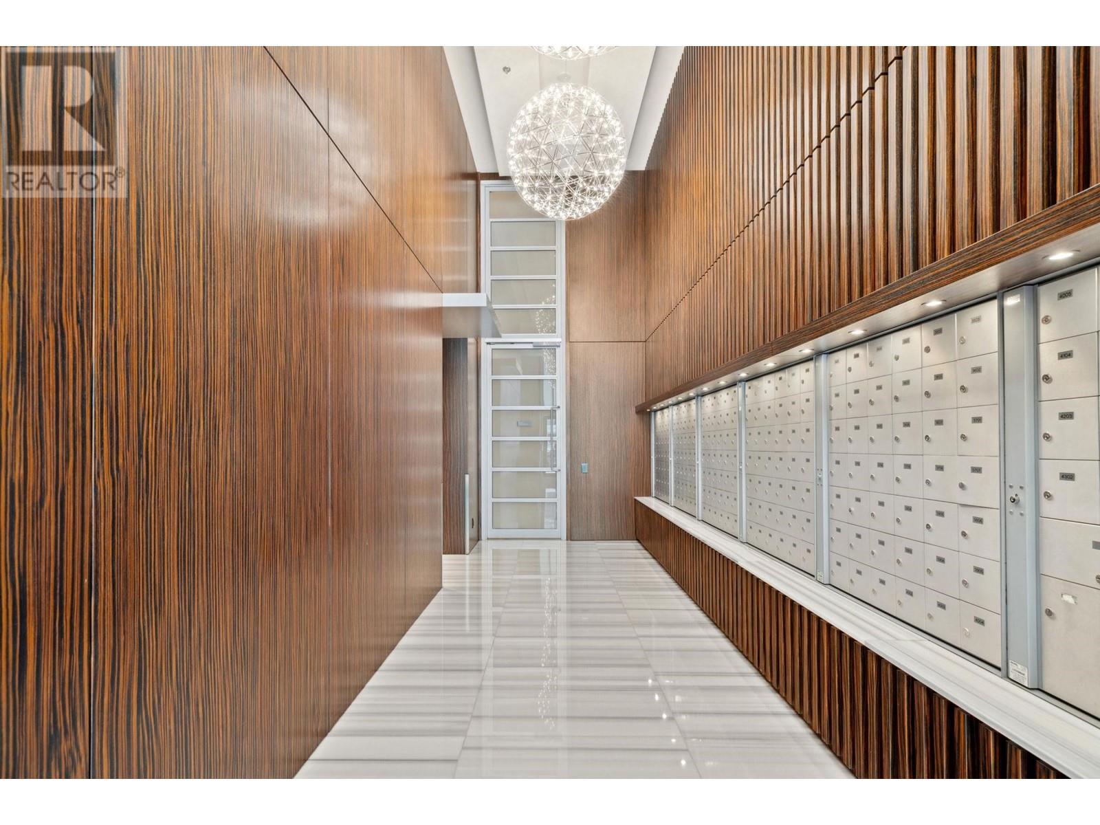 Listing Picture 33 of 34 : 2109 1111 ALBERNI STREET, Vancouver / 溫哥華 - 魯藝地產 Yvonne Lu Group - MLS Medallion Club Member