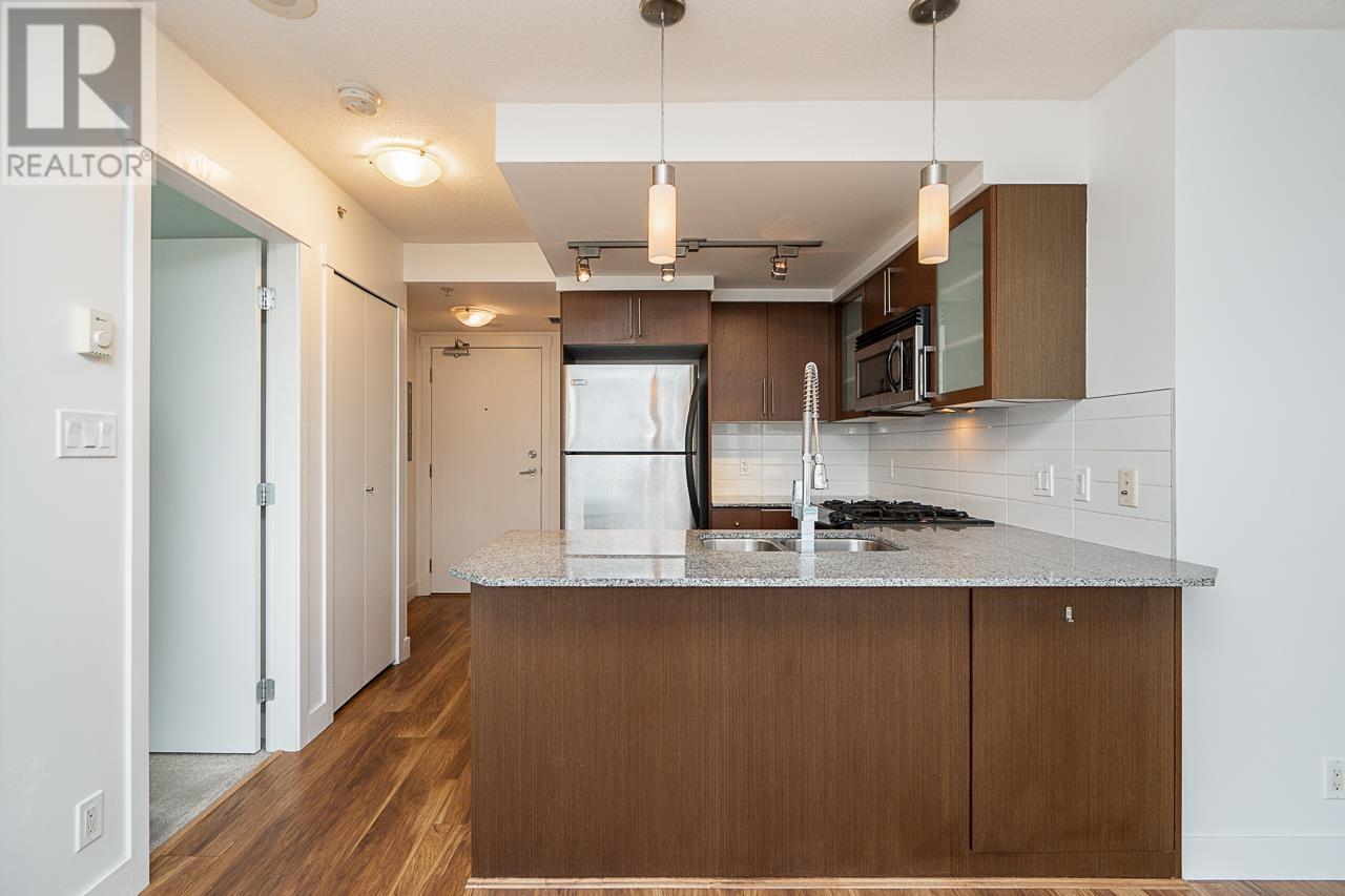 Listing Picture 7 of 25 : 617 8068 WESTMINSTER HIGHWAY, Richmond / 烈治文 - 魯藝地產 Yvonne Lu Group - MLS Medallion Club Member