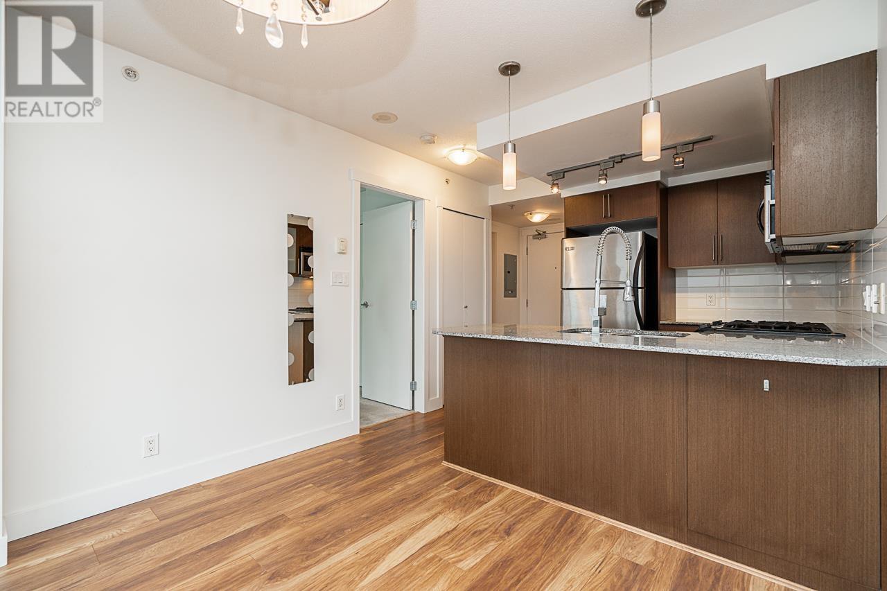 Listing Picture 8 of 25 : 617 8068 WESTMINSTER HIGHWAY, Richmond / 烈治文 - 魯藝地產 Yvonne Lu Group - MLS Medallion Club Member