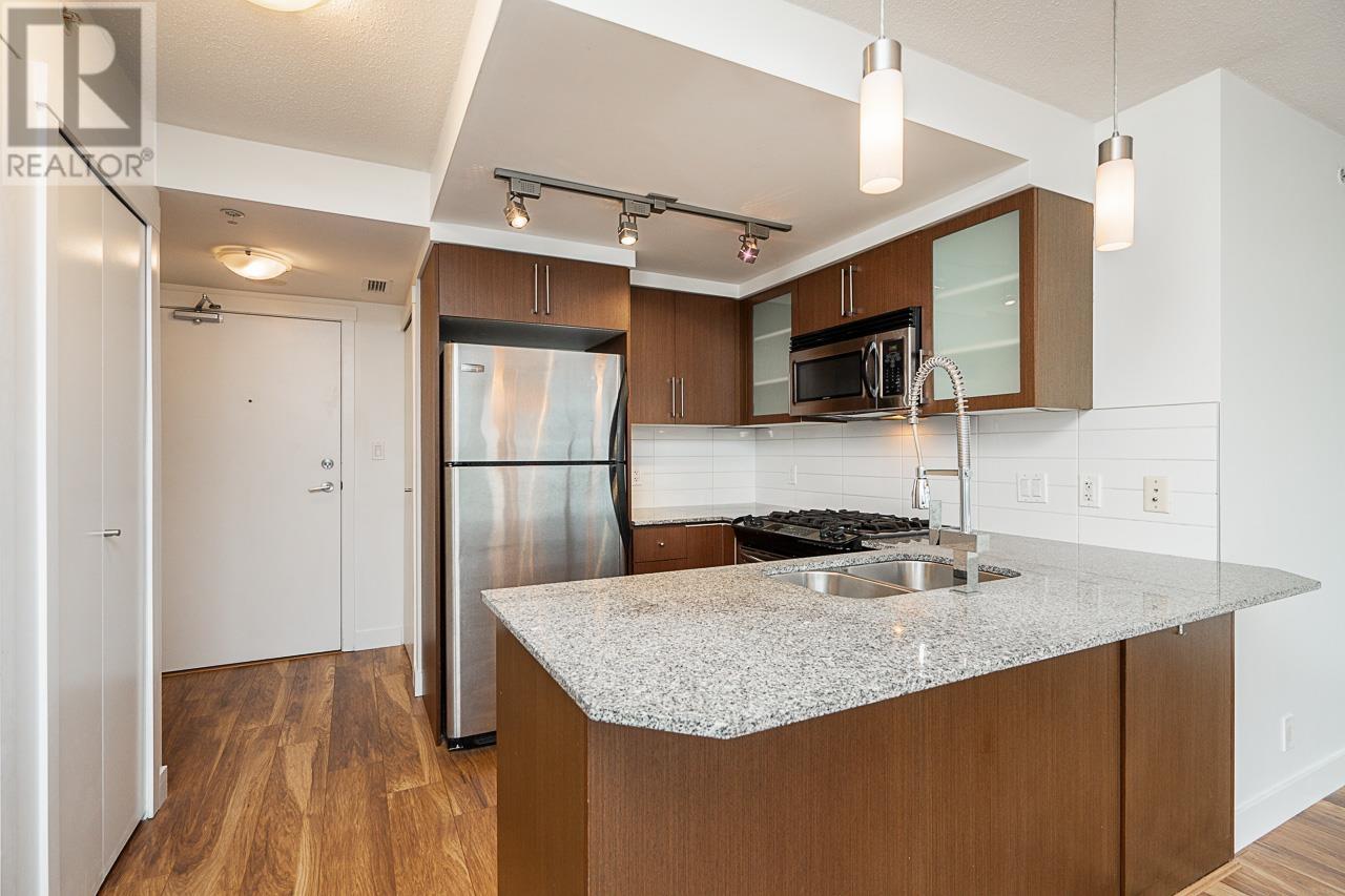 Listing Picture 6 of 25 : 617 8068 WESTMINSTER HIGHWAY, Richmond / 烈治文 - 魯藝地產 Yvonne Lu Group - MLS Medallion Club Member