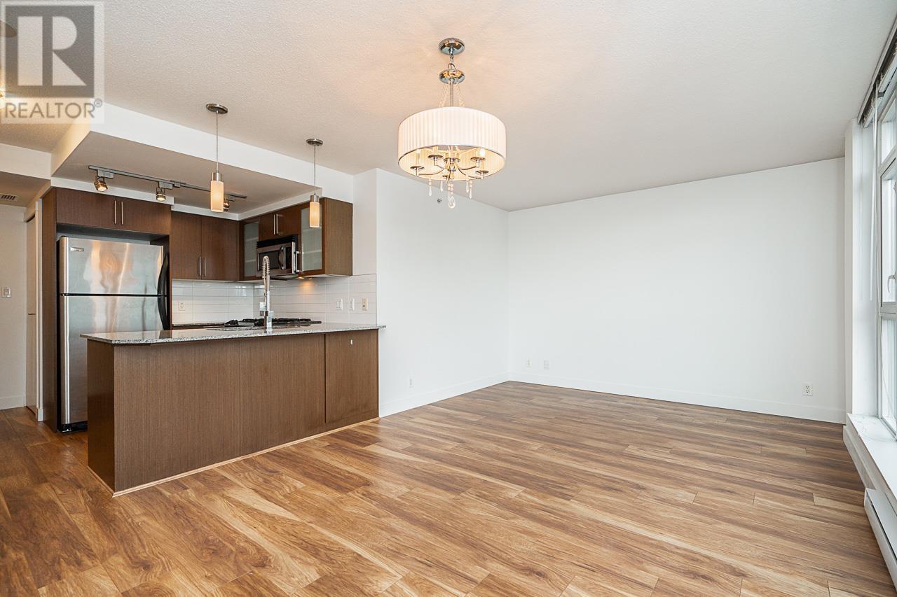 Listing Picture 11 of 25 : 617 8068 WESTMINSTER HIGHWAY, Richmond / 烈治文 - 魯藝地產 Yvonne Lu Group - MLS Medallion Club Member
