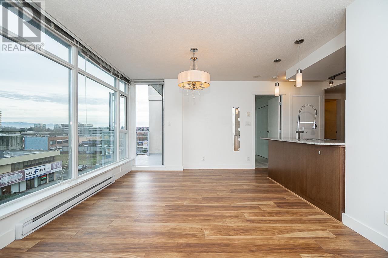 Listing Picture 14 of 25 : 617 8068 WESTMINSTER HIGHWAY, Richmond / 烈治文 - 魯藝地產 Yvonne Lu Group - MLS Medallion Club Member