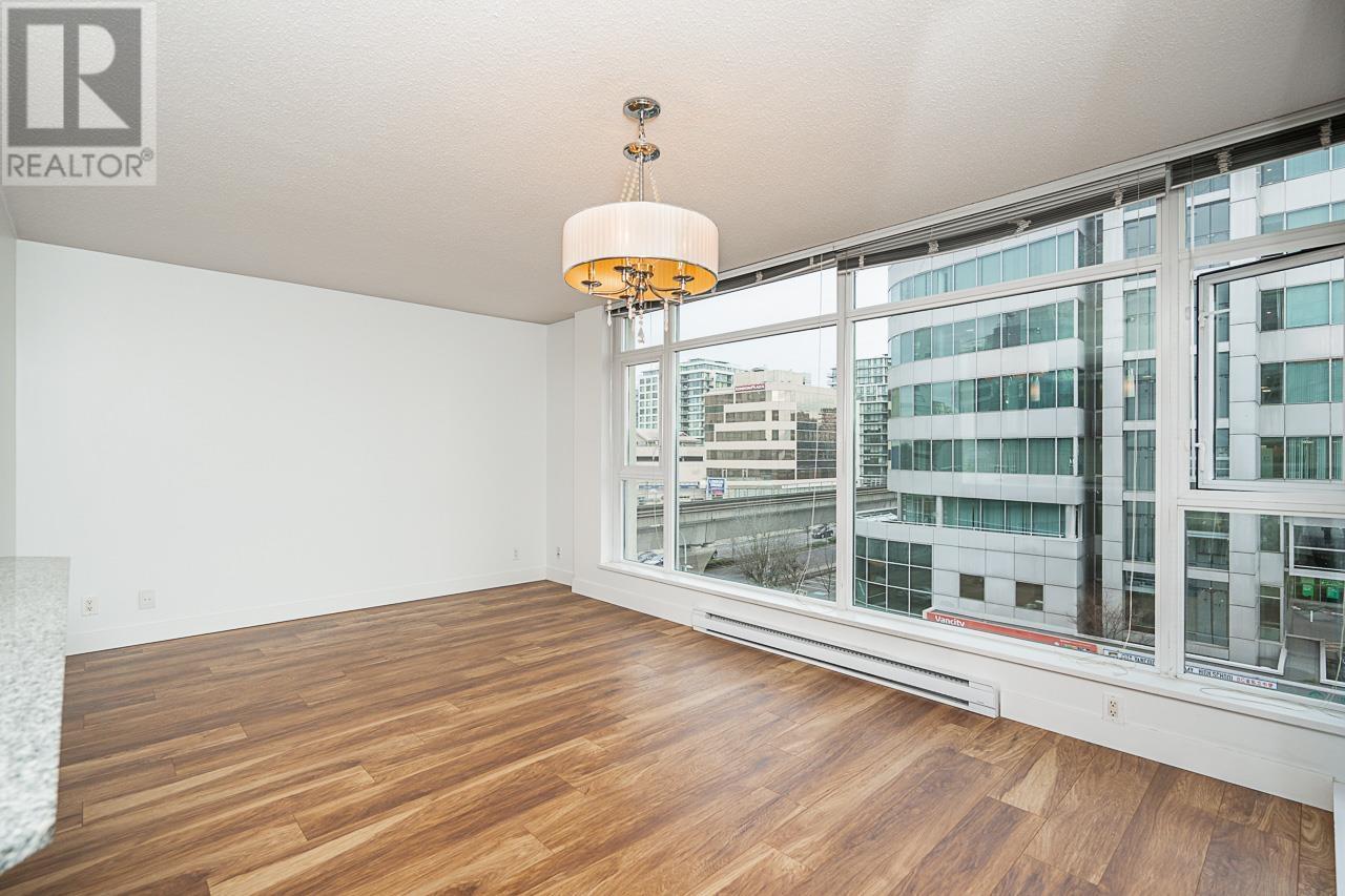 Listing Picture 9 of 25 : 617 8068 WESTMINSTER HIGHWAY, Richmond / 烈治文 - 魯藝地產 Yvonne Lu Group - MLS Medallion Club Member
