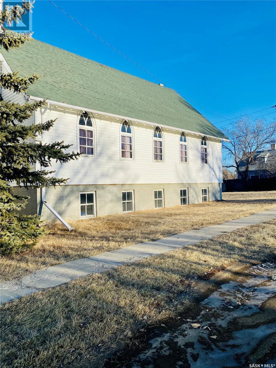 385 Main Street, Briercrest, Saskatchewan  S0H 0K0 - Photo 2 - SK992883