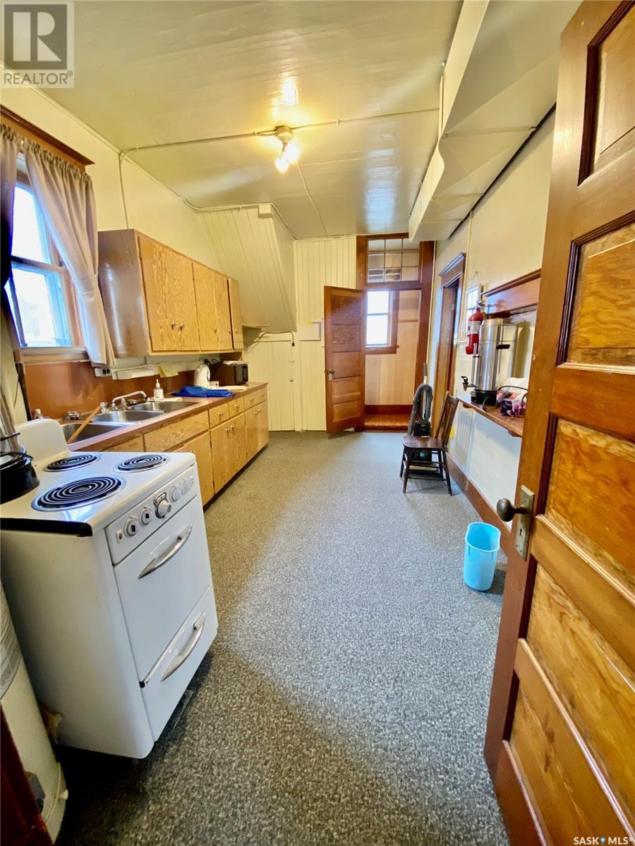 385 Main Street, Briercrest, Saskatchewan  S0H 0K0 - Photo 9 - SK992883