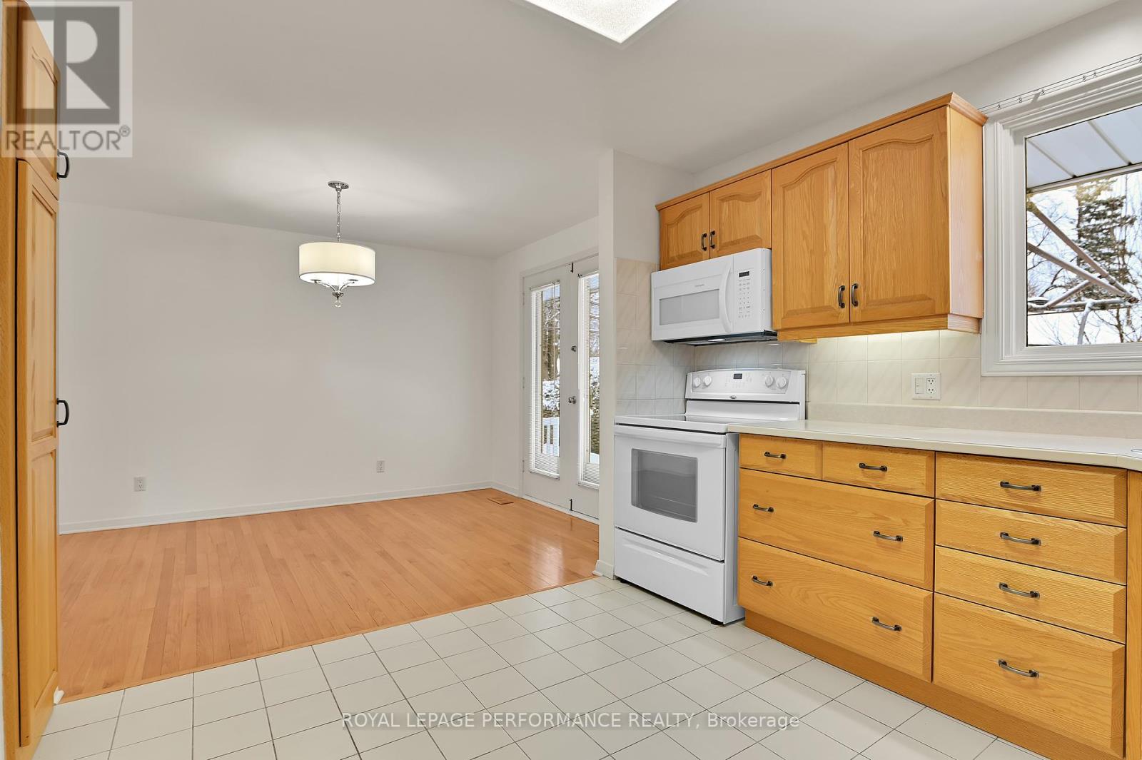 1104 Wiseman Crescent, Ottawa, Ontario  K1V 8J4 - Photo 10 - X11922326