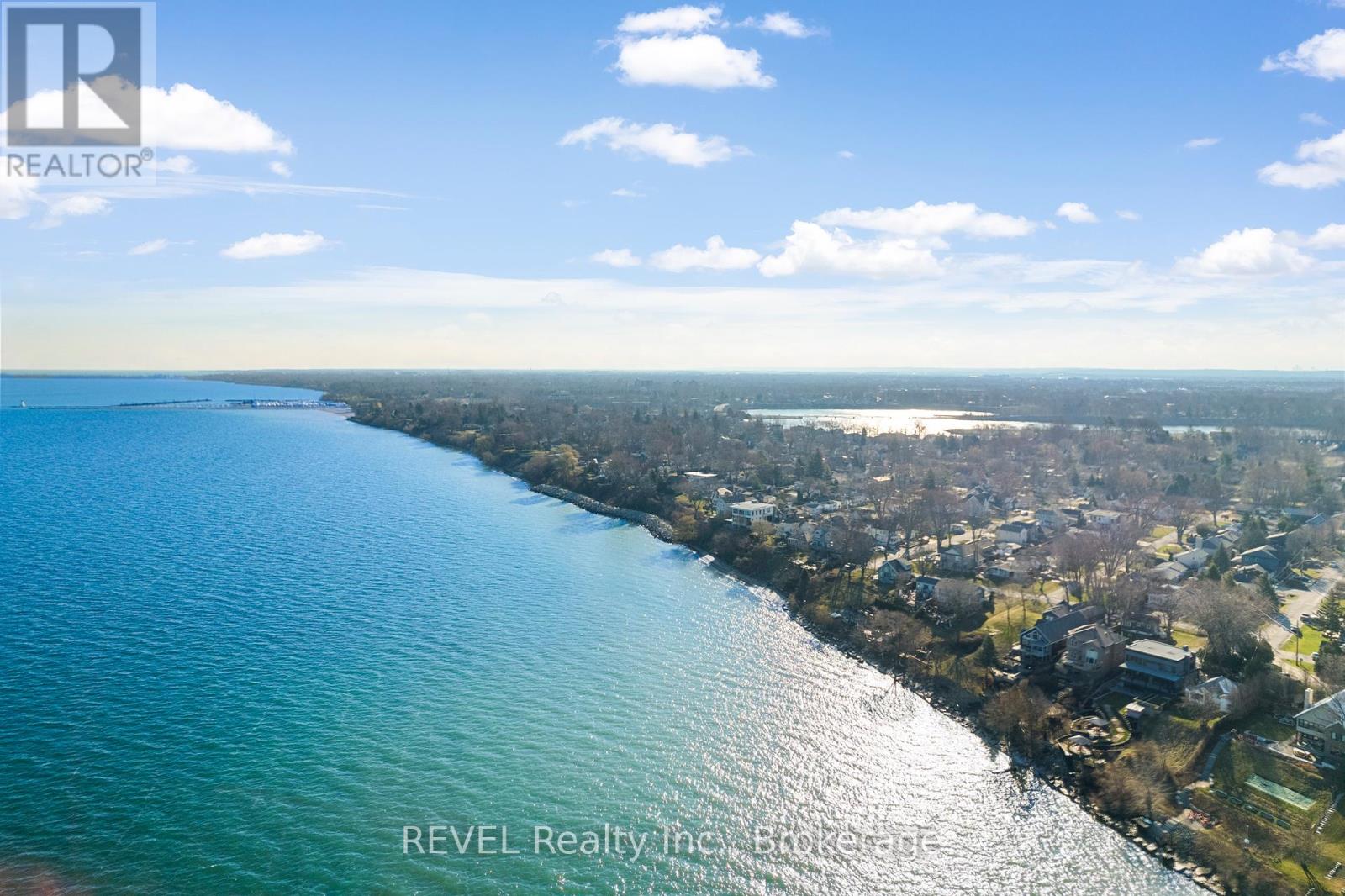 14 1/2 Colton Avenue, St. Catharines, Ontario  L2N 5B1 - Photo 1 - X11922276