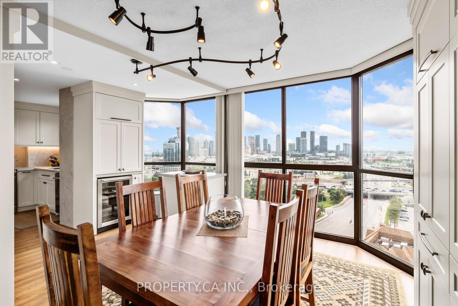 Property at 1808 - 4235 SHERWOODTOWNE BOULEVARD image 5