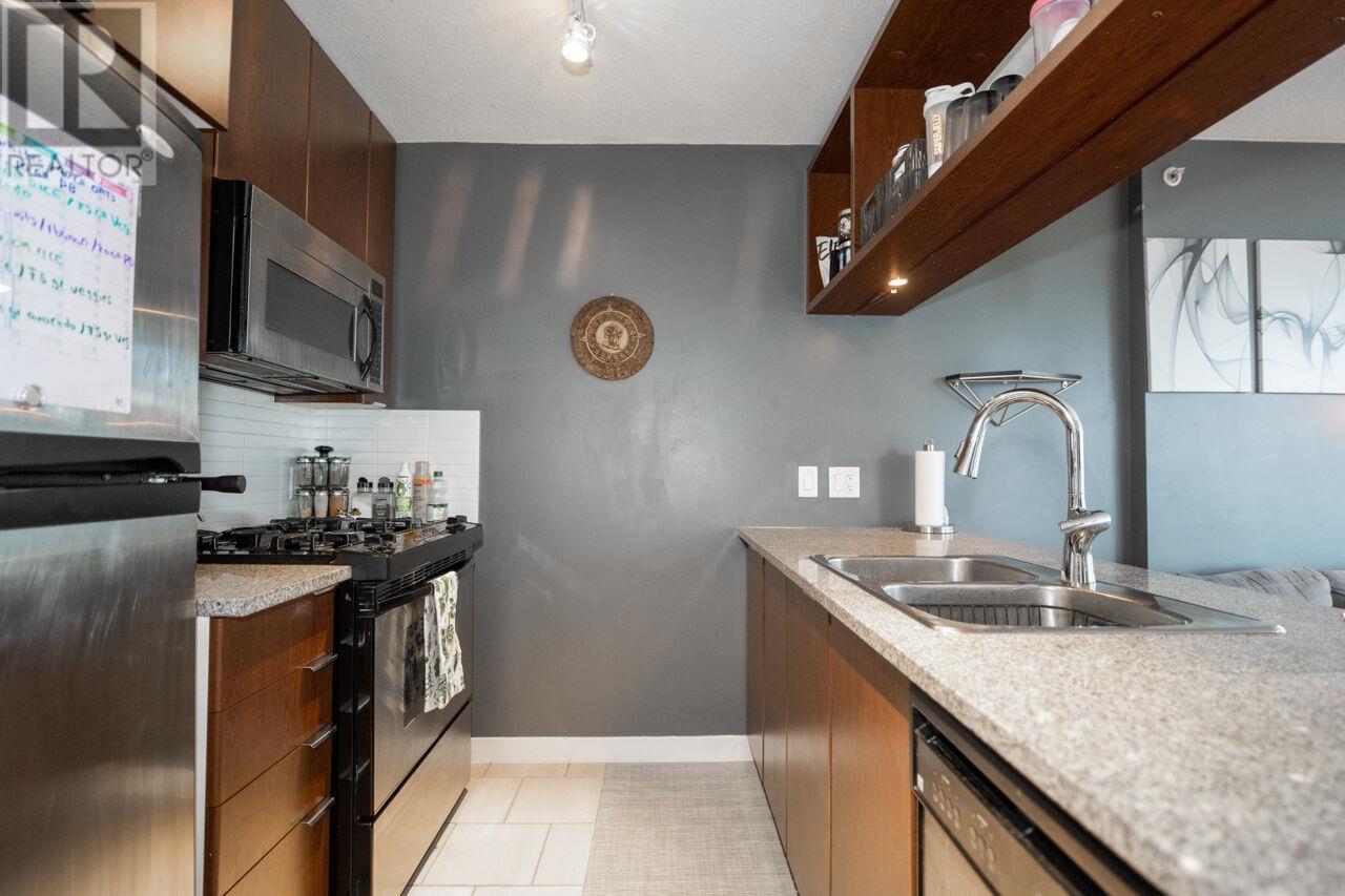 Listing Picture 10 of 25 : 904 1001 RICHARDS STREET, Vancouver / 溫哥華 - 魯藝地產 Yvonne Lu Group - MLS Medallion Club Member