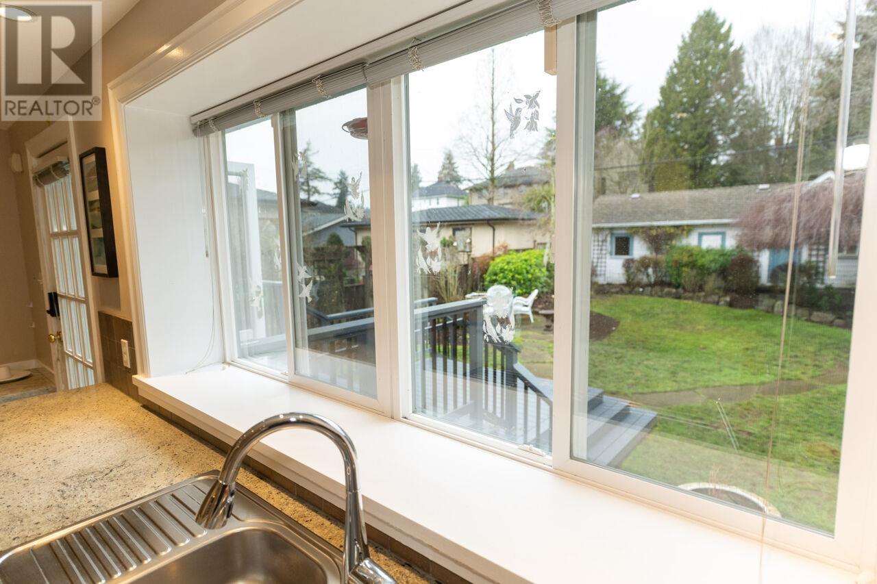 Listing Picture 13 of 36 : 3869 W 38TH AVENUE, Vancouver / 溫哥華 - 魯藝地產 Yvonne Lu Group - MLS Medallion Club Member