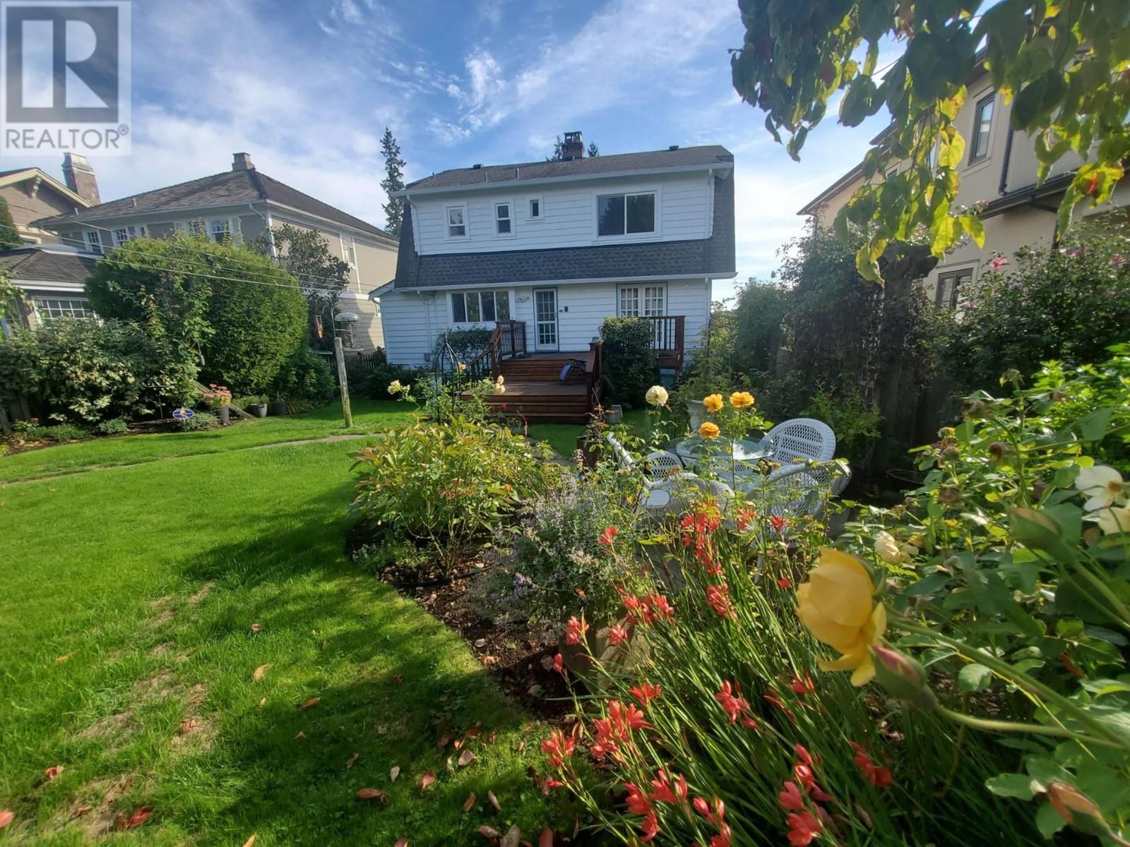 Listing Picture 31 of 36 : 3869 W 38TH AVENUE, Vancouver / 溫哥華 - 魯藝地產 Yvonne Lu Group - MLS Medallion Club Member