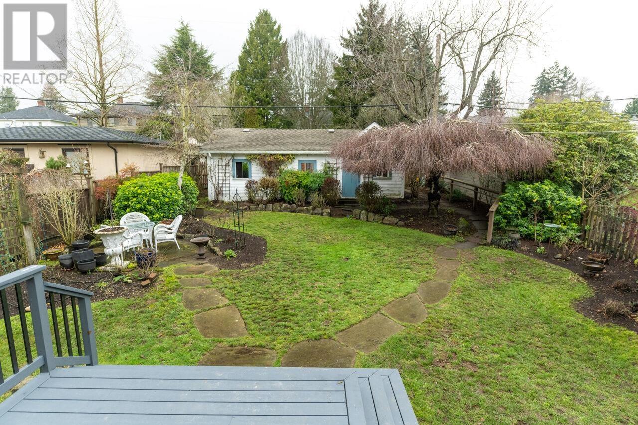 Listing Picture 32 of 36 : 3869 W 38TH AVENUE, Vancouver / 溫哥華 - 魯藝地產 Yvonne Lu Group - MLS Medallion Club Member