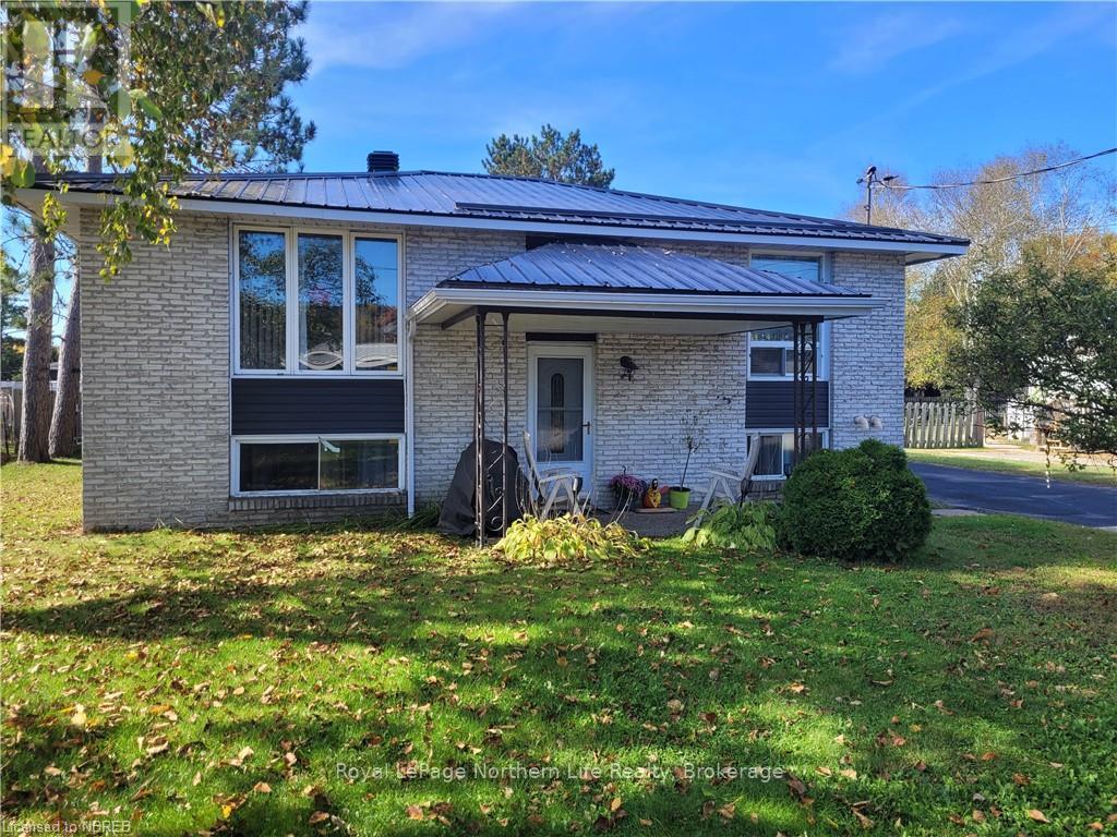 230 10th Street, Mattawa, Ontario  P0H 1V0 - Photo 1 - X10708652