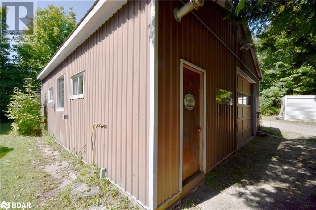 1166 Gill Road, Midhurst, Ontario  L9X 0K2 - Photo 6 - 40676268