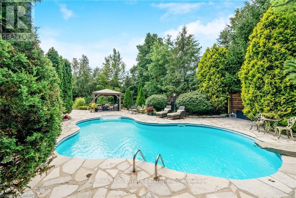 15 Trillium Terrace, Halton Hills, Ontario  L7J 2W8 - Photo 37 - W11922450
