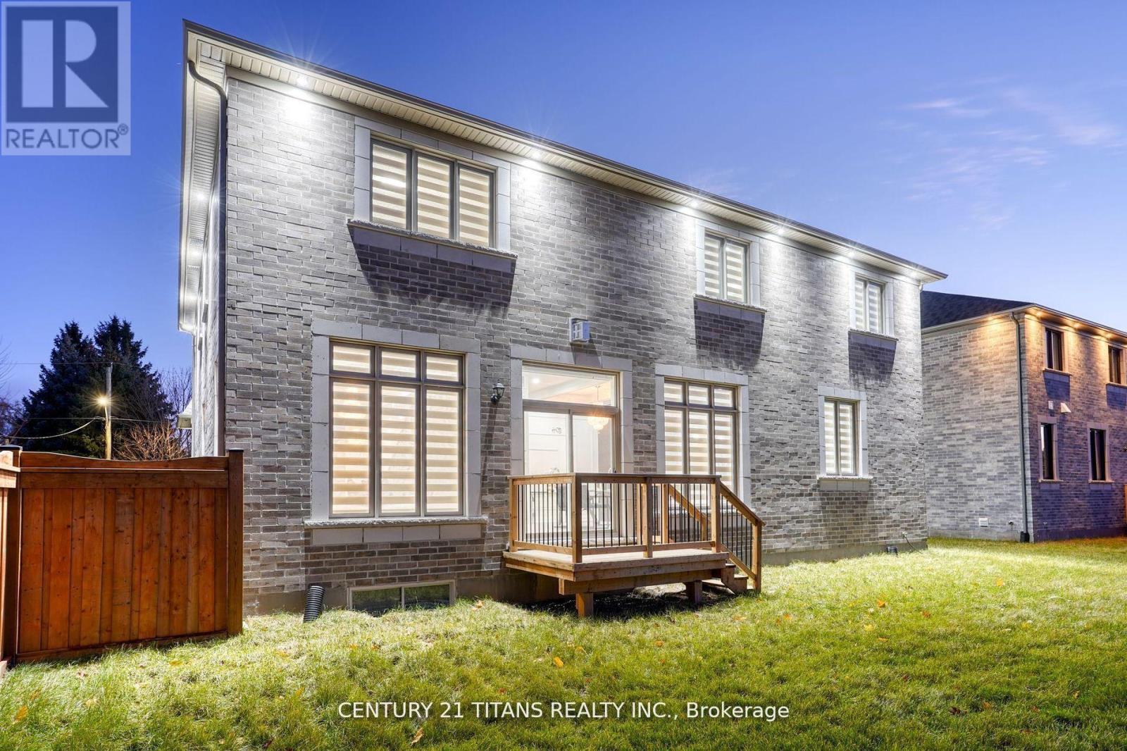 Property at 104 NORTHVIEW AVENUE image 4