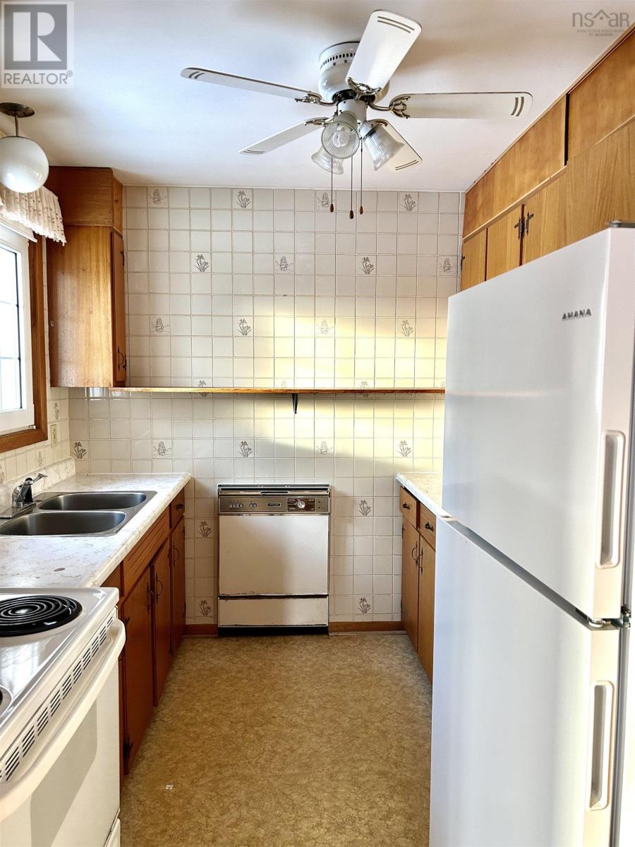 2957 Highway 395 East Lake Ainslie, East Lake Ainslie, Nova Scotia  B0E 3M0 - Photo 10 - 202500642