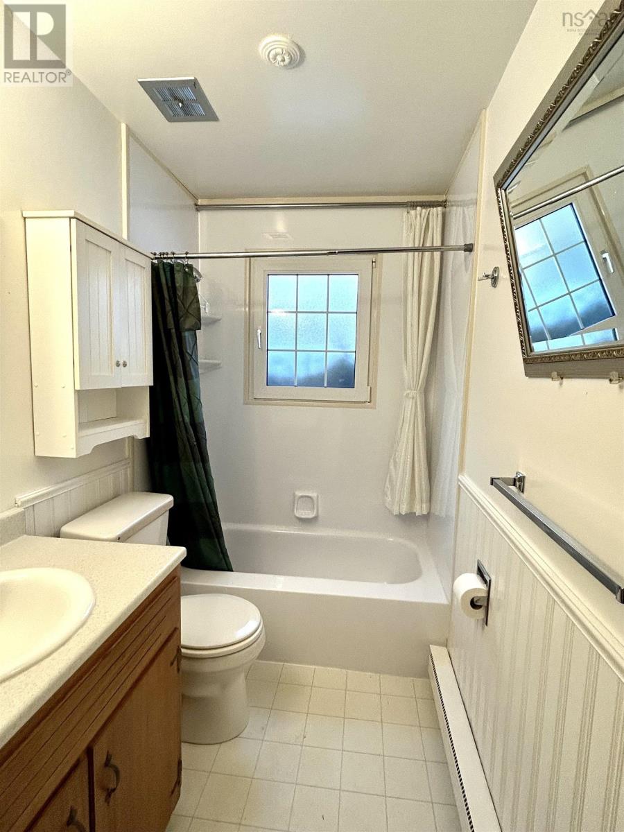 2957 Highway 395 East Lake Ainslie, East Lake Ainslie, Nova Scotia  B0E 3M0 - Photo 16 - 202500642