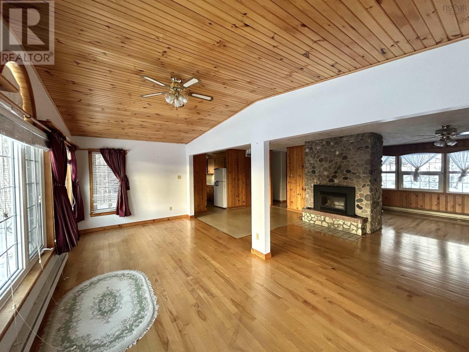 2957 Highway 395 East Lake Ainslie, East Lake Ainslie, Nova Scotia  B0E 3M0 - Photo 4 - 202500642