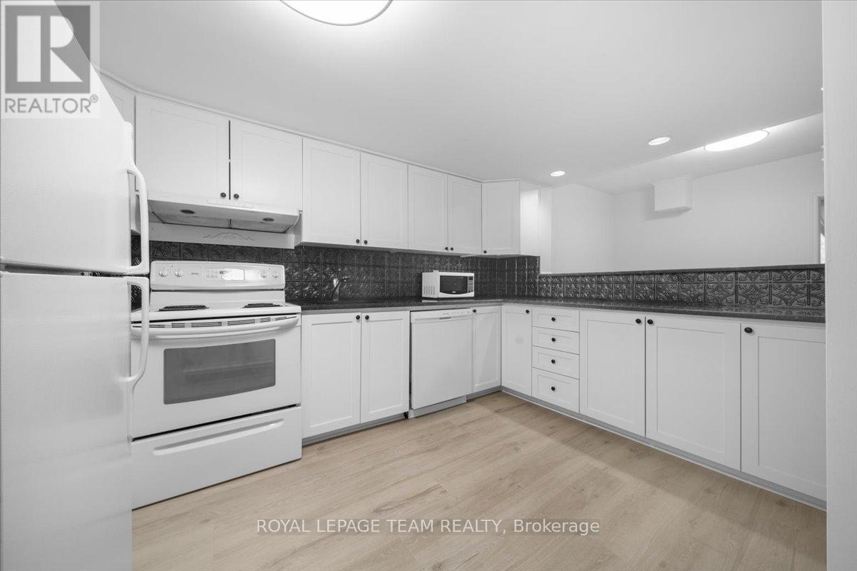 1 - 135 Upper Lorne Place, Ottawa, Ontario  K1R 7G8 - Photo 13 - X11922642