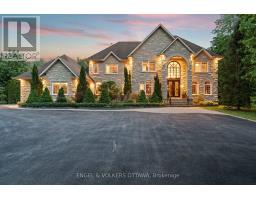 5818 QUEENSCOURT CRESCENT, Ottawa, Ontario